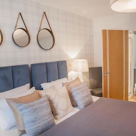 Henge House, Bluestone Apartment Bath Esterno foto