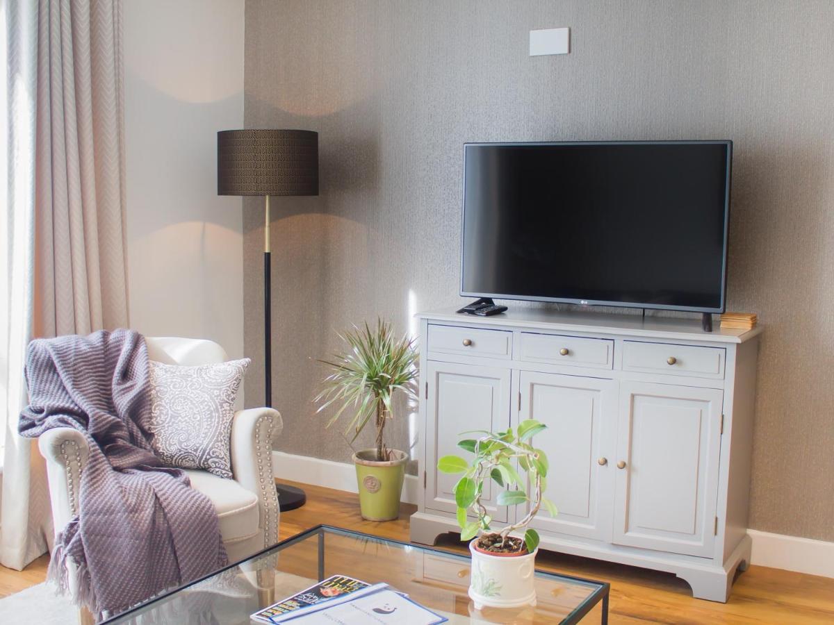 Henge House, Bluestone Apartment Bath Esterno foto