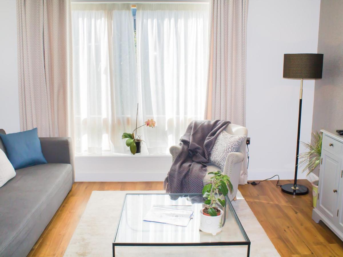 Henge House, Bluestone Apartment Bath Esterno foto