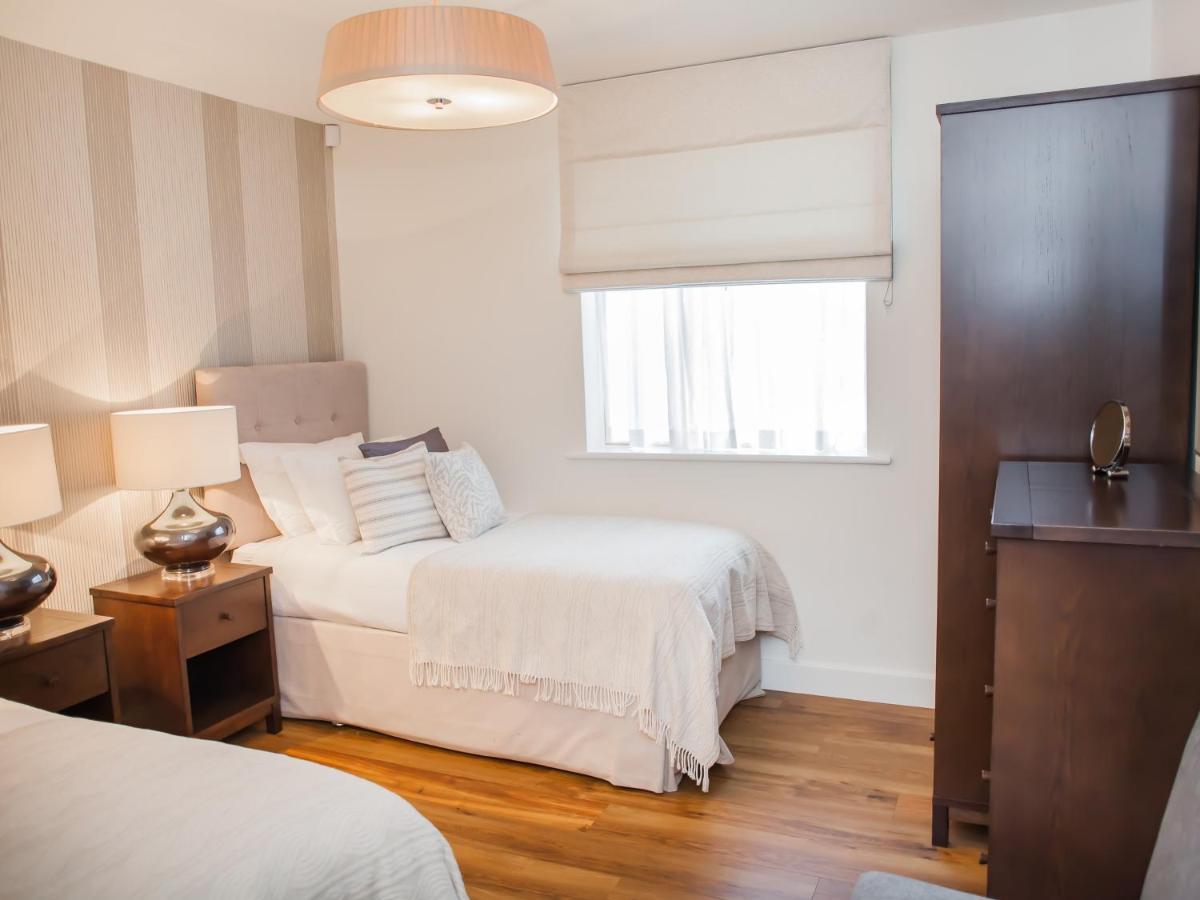 Henge House, Bluestone Apartment Bath Esterno foto