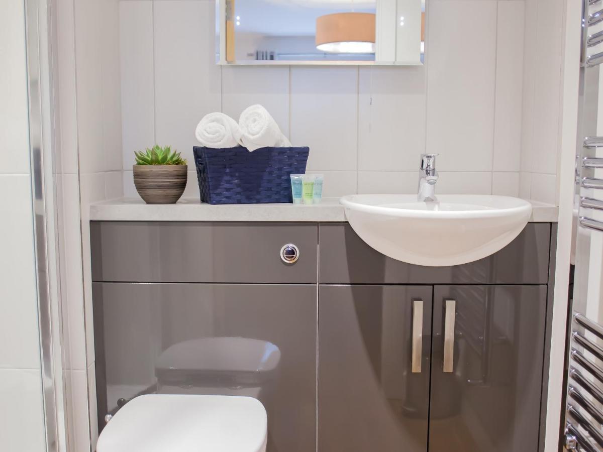 Henge House, Bluestone Apartment Bath Esterno foto