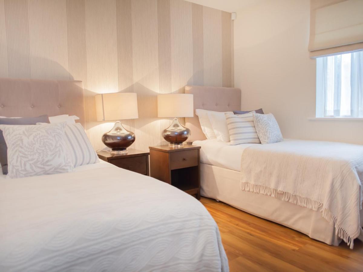 Henge House, Bluestone Apartment Bath Esterno foto